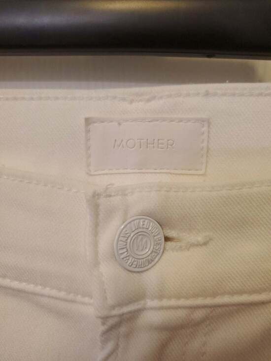 MOTHER Denim - MOTHER The Hustler Ankle Fray High-Rise Flare Jeans in White